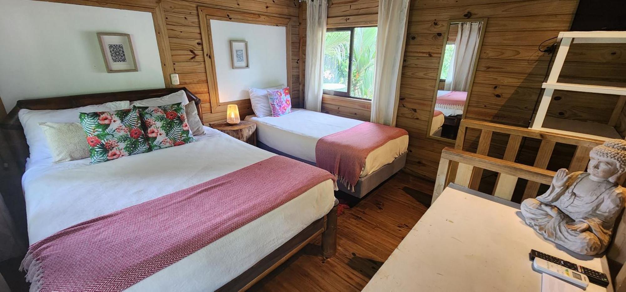 Boutique Hotel Y Spa Tangara Azul Ojochal Exteriör bild